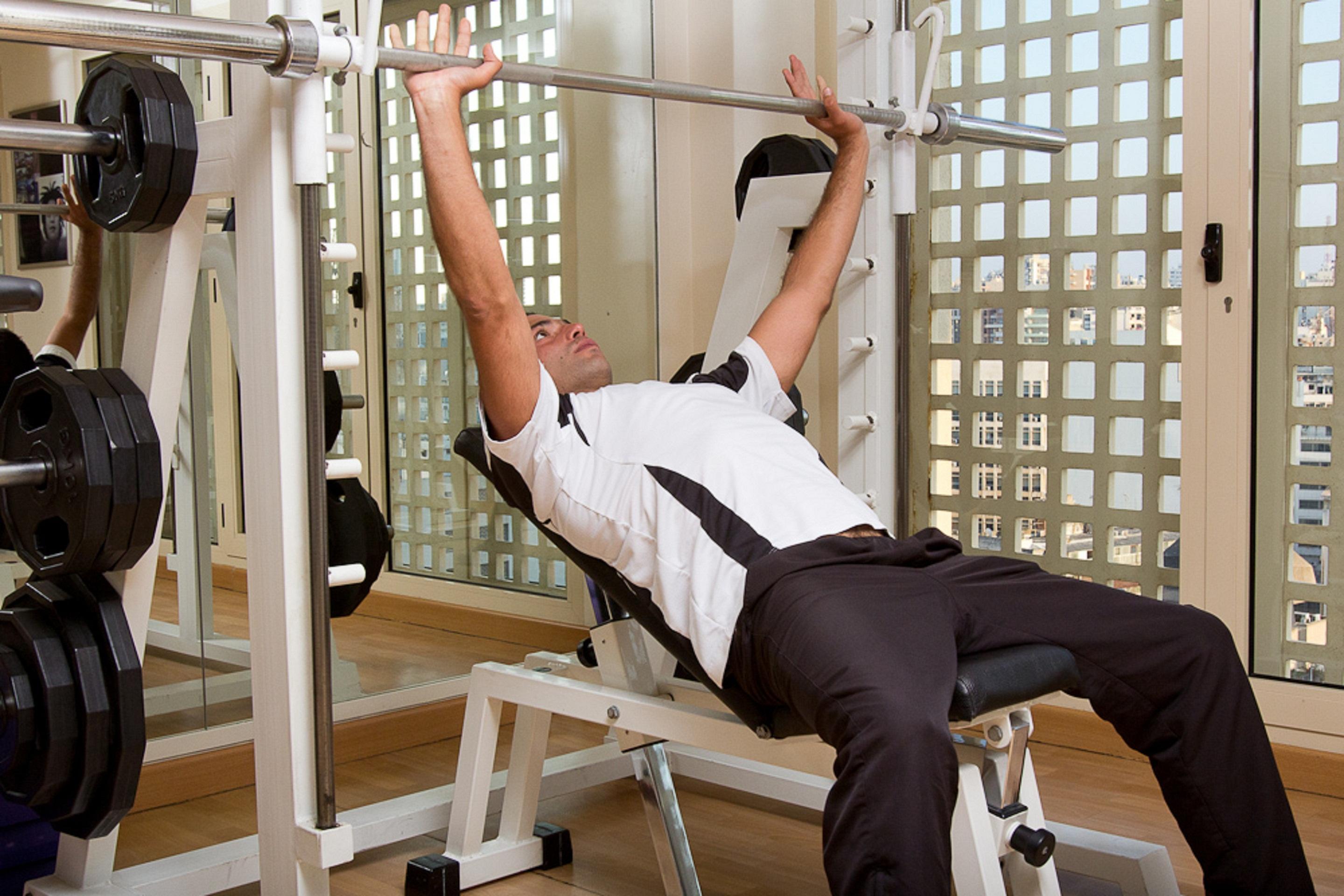 Готель Gefinor Rotana - Бейрут Екстер'єр фото Bench press