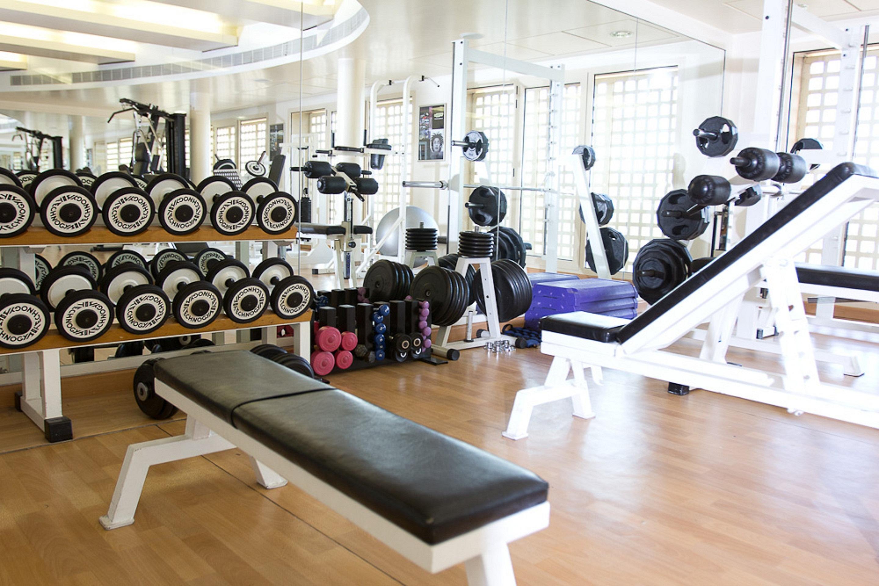 Готель Gefinor Rotana - Бейрут Екстер'єр фото A typical gym