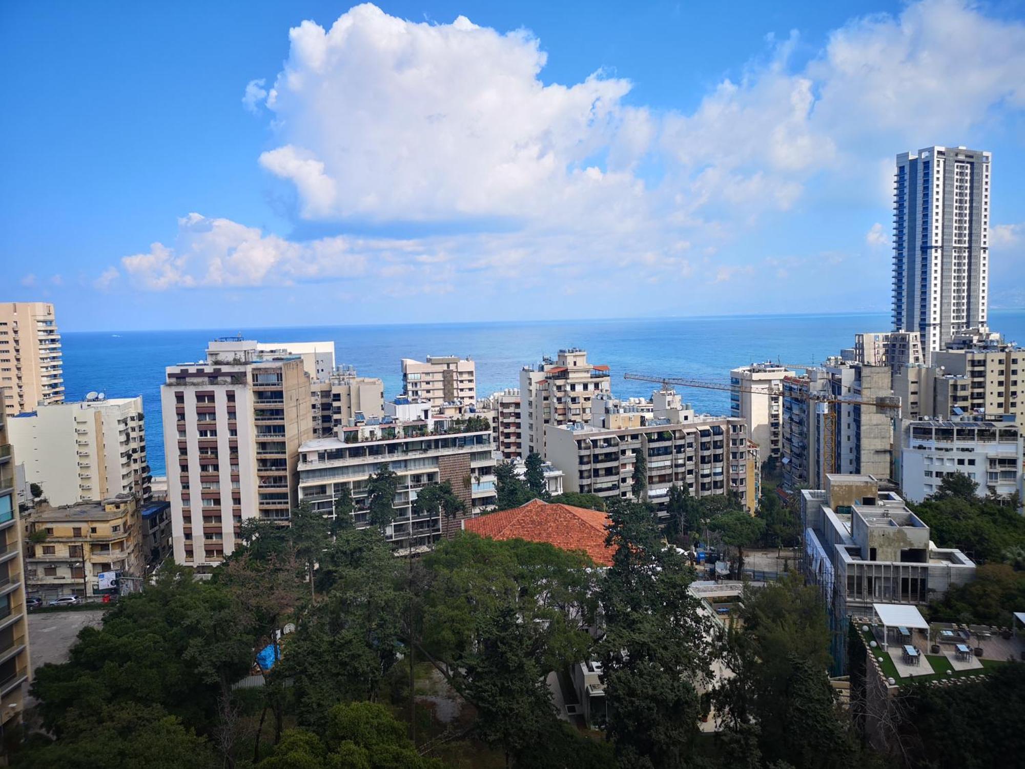 Готель Gefinor Rotana - Бейрут Екстер'єр фото View of the seafront of the municipality