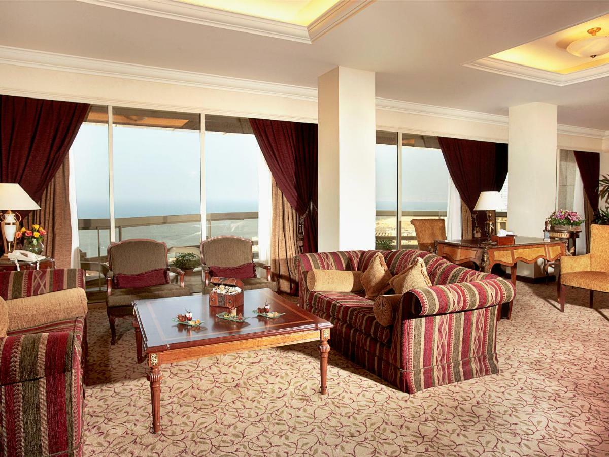 Готель Gefinor Rotana - Бейрут Екстер'єр фото The Royal Suite